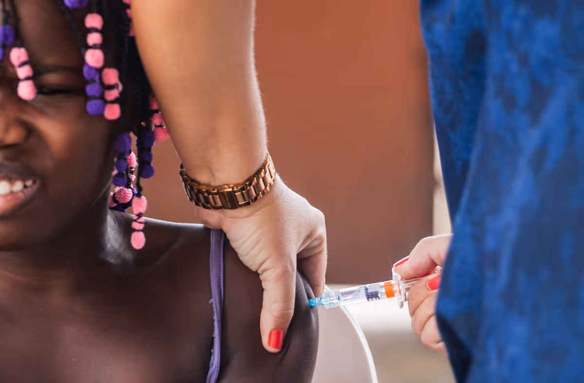 Crianças da AACA são protegidas contra o cancro do colo do útero