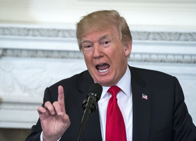 Trump trata Bashar al-Assad por "animal" devido a alegado ataque químico