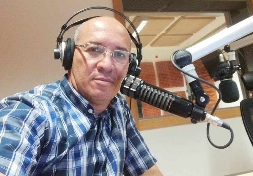 Edson Macedo critica comentários dos júris do Unitel Estrelas ao Palco