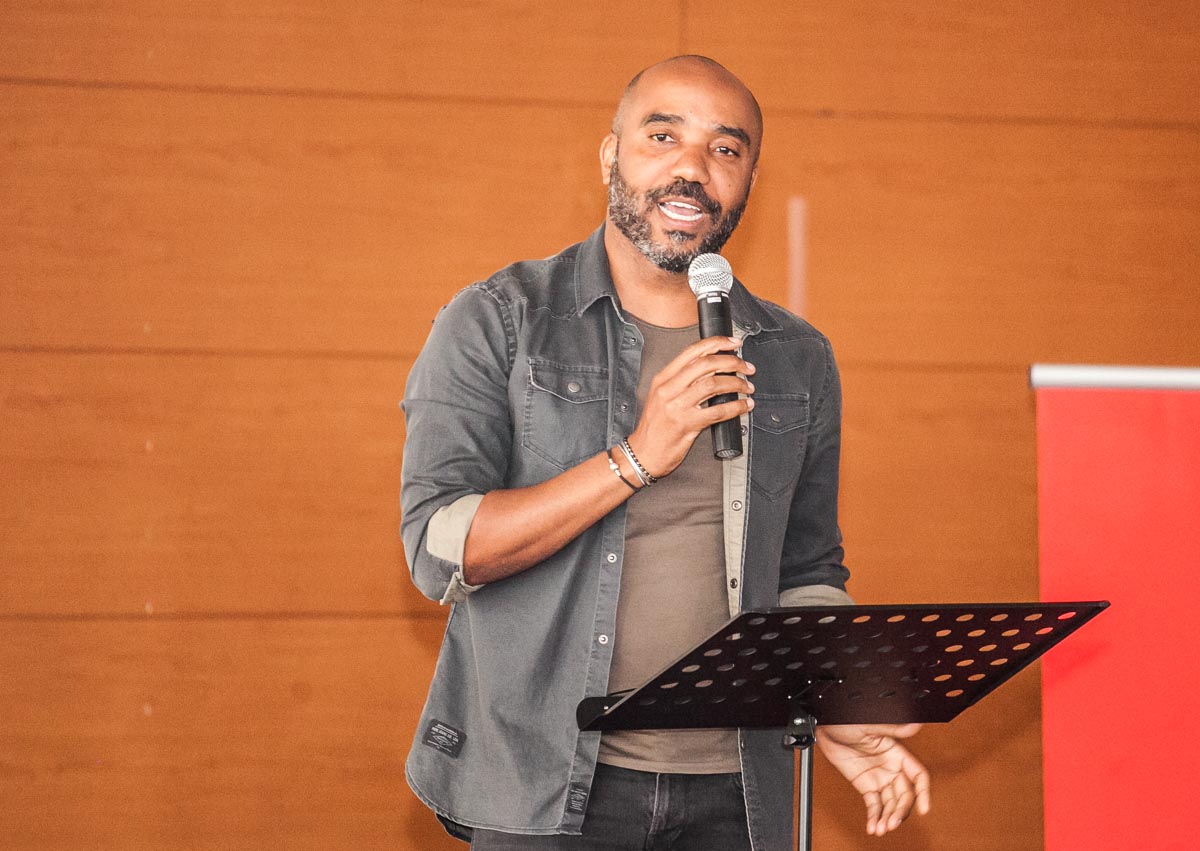 “Um líder tem que ser eficaz em transformar a vida, os sonhos e as expectativas das pessoas que o seguem”, afirma Dárdano Santos 