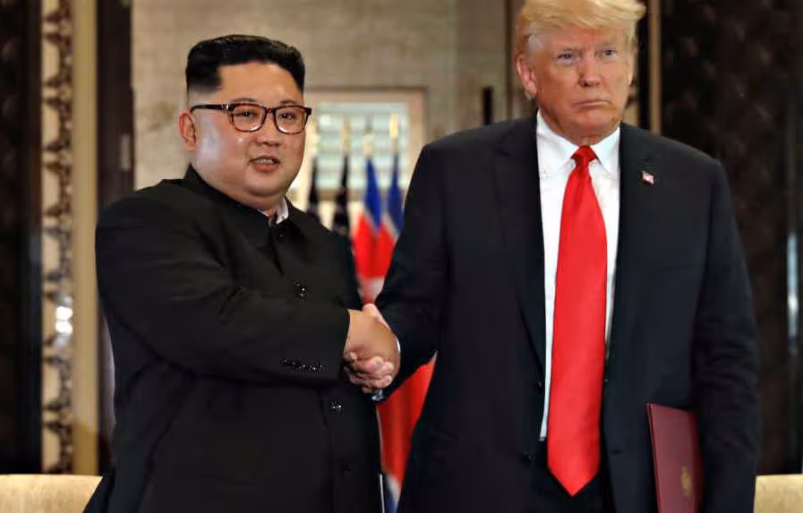 Acordo assinado já é uma realidade: Pyongyang vai abandonar o programa nuclear e EUA garante protecção