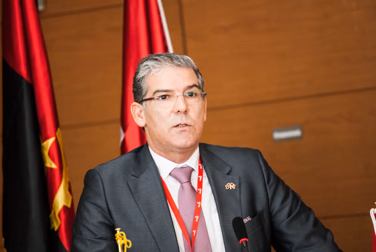 “Com capacidades técnicas, valências e capacidades financeiras, surgem novas oportunidades para as seguradoras nacionais”, entende empresário Luís Vera Pedro