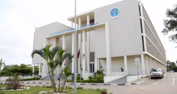 Universidade Católica de Angola realiza encontro de preparação dos estudantes para o mercado de trabalho