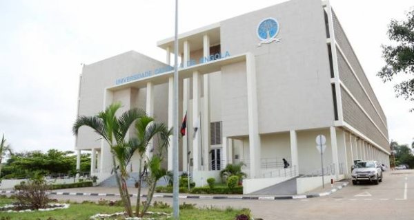 Universidade Católica de Angola assina protocolo com a comunidade ALUMINI