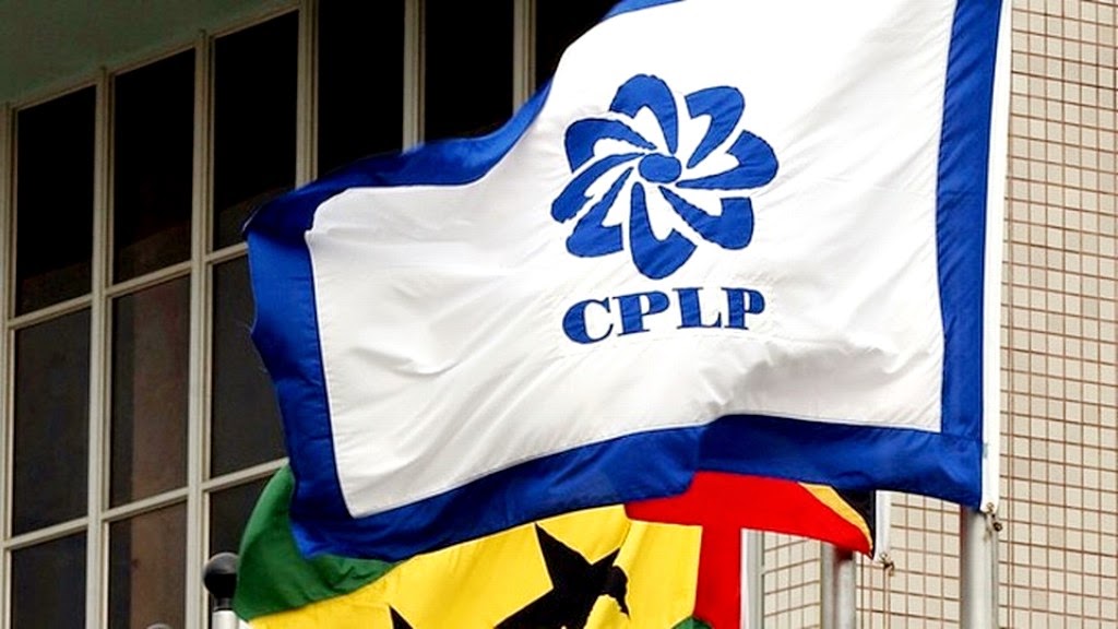 França obtém estatuto de Estado observador associado da CPLP