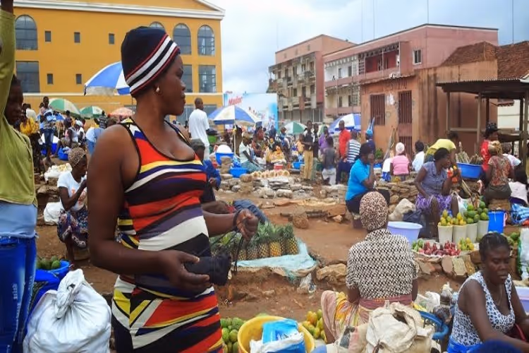 Angola é o país lusófono mais activo no sector informal