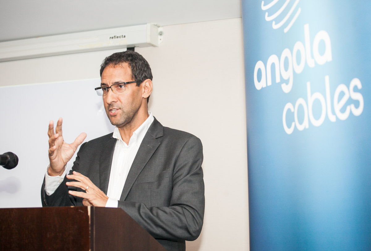 “A internet em Angola é cara porque não é uma coisa isolada do país, onde tudo é caro”, afirma CEO da Angola Cables   