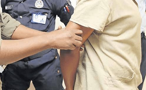 Condenada cidadã a 16 anos de prisão por envenenar nove crianças em três províncias do país