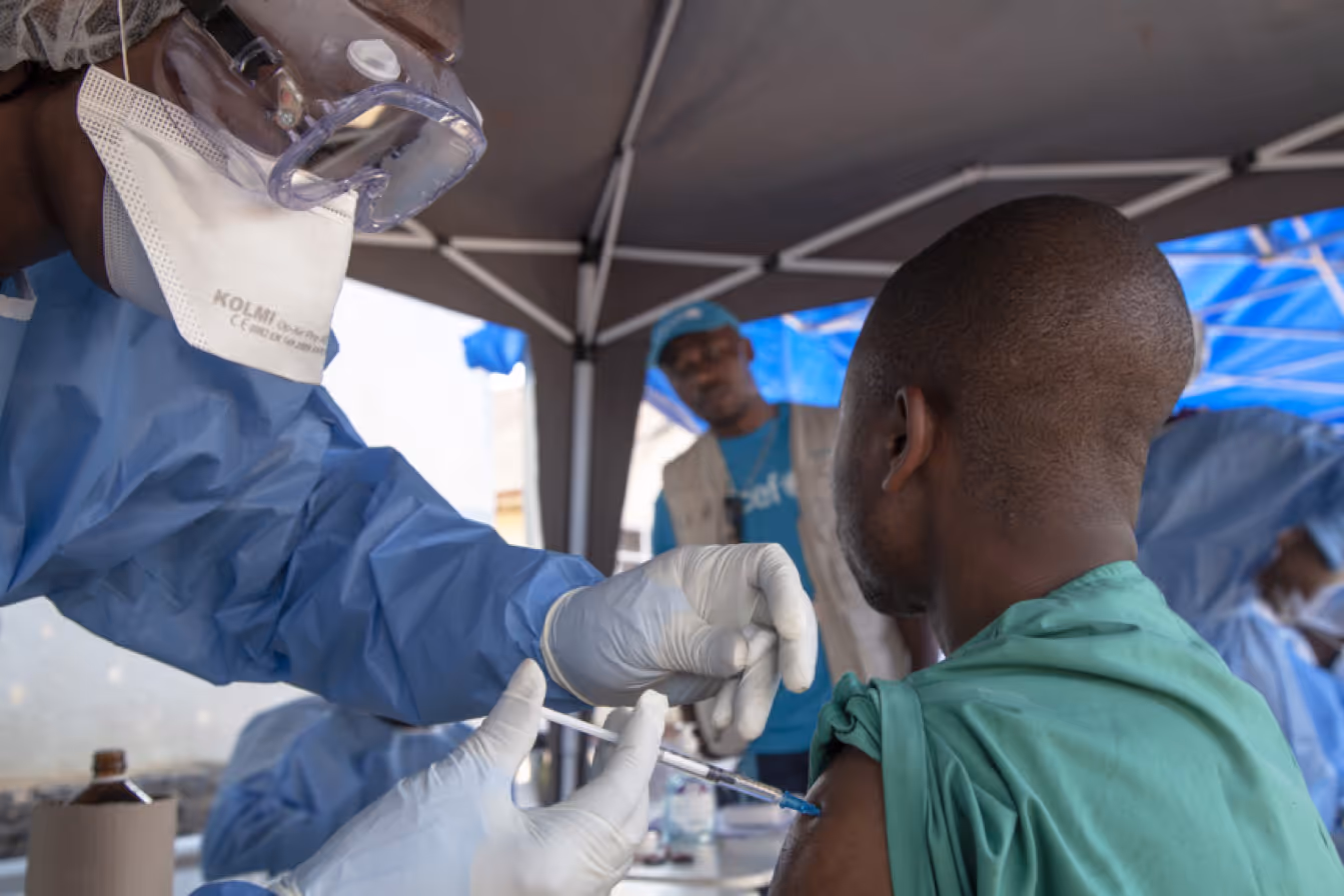 RDC: Mais de 70 casos confirmados de ébola e 44 mortos