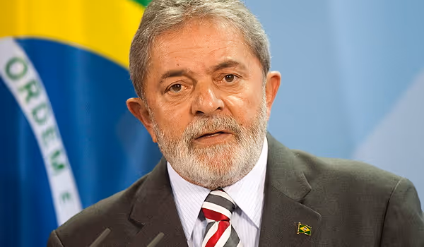 Lula da Silva mantém-se como o candidato favorito dos brasileiros   