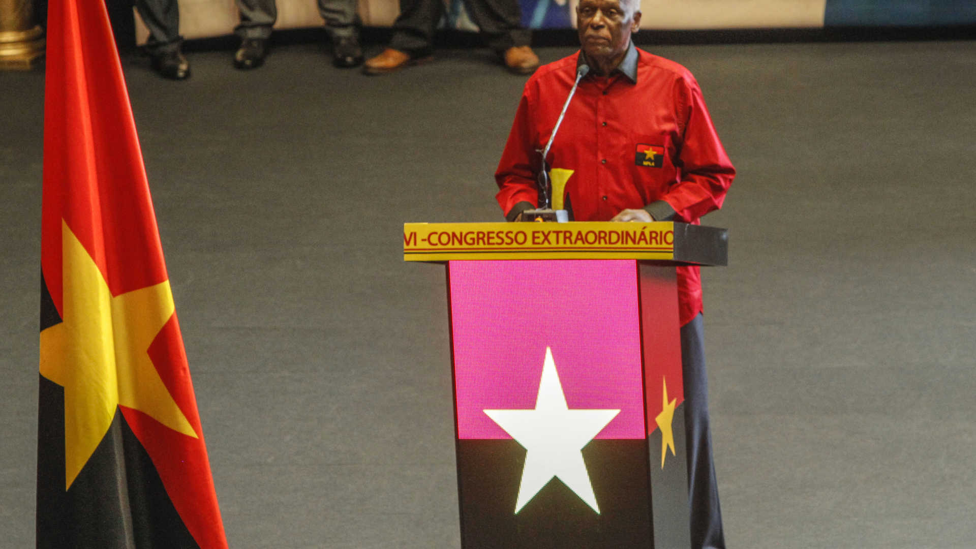 José Eduardo dos Santos vai dedicar-se às causas sociais