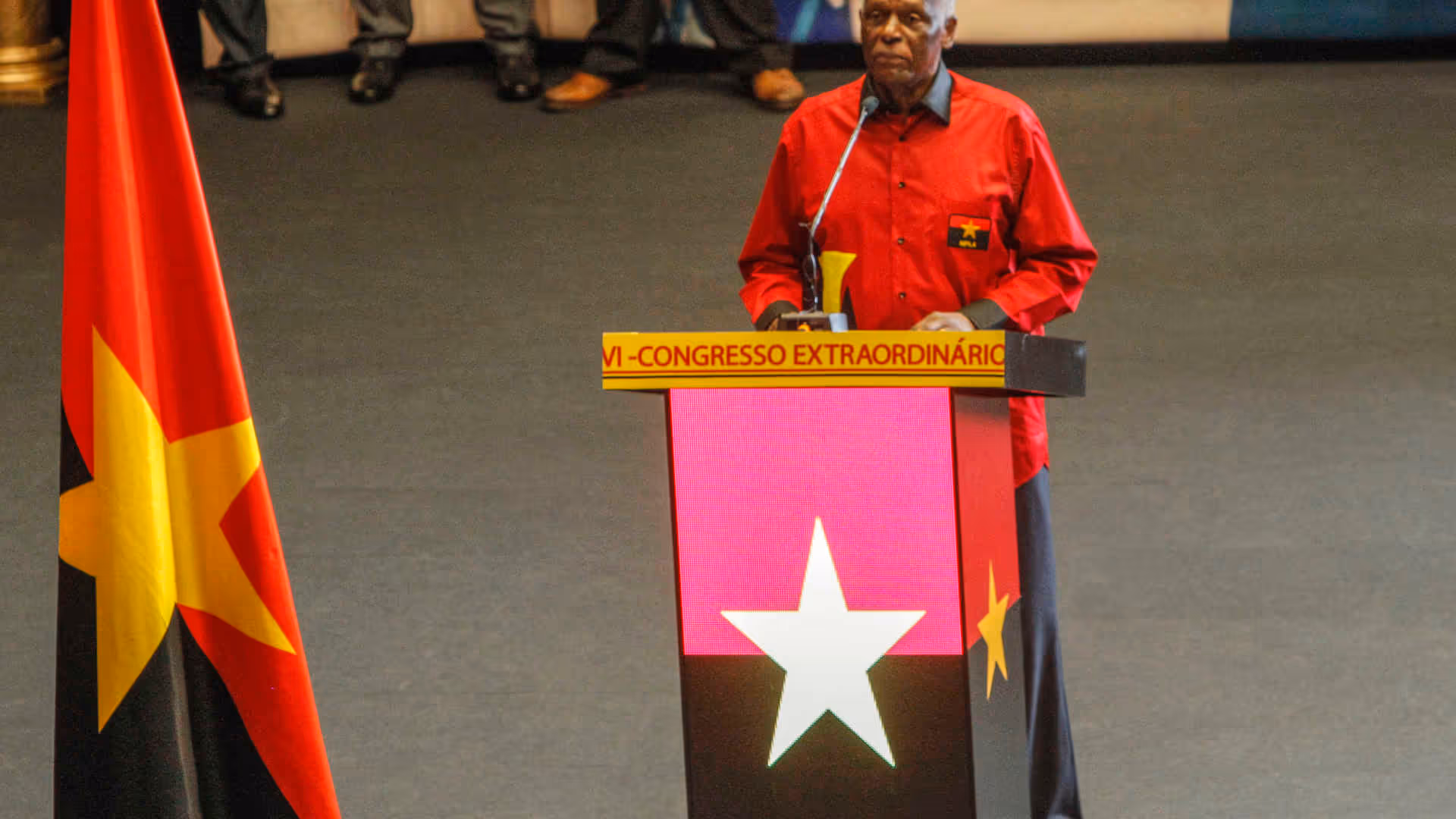 José Eduardo dos Santos vai dedicar-se às causas sociais