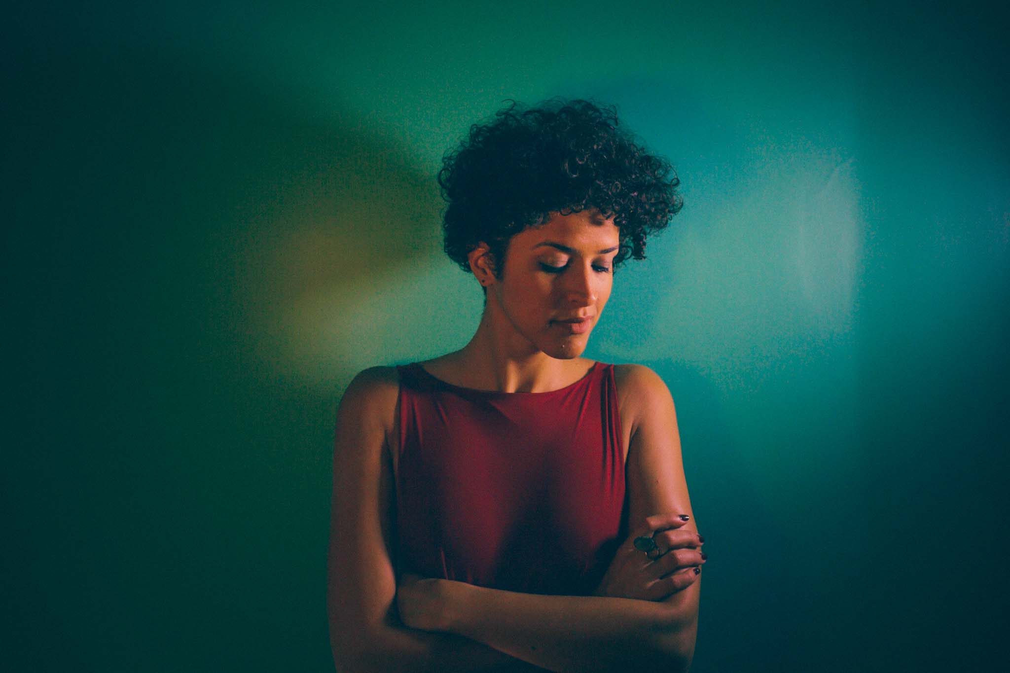 Novo álbum de Aline Frazão chega amanhã aos ouvintes