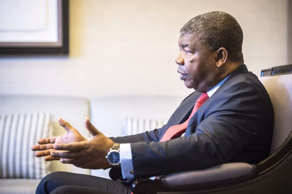 “Angolanos desejam e até financiam instabilidade política”, considera João Lourenço