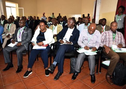 ADRA aplica Lei de Terra em Línguas Nacionais