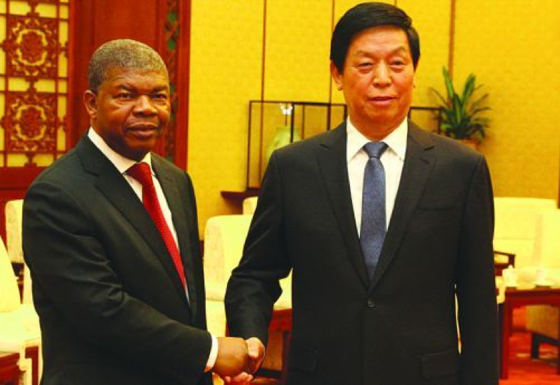 Angola-China: Governo traz ao país um financiamento de dois mil milhões de dólares 