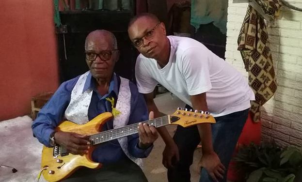 Guitarrista Matumona Sebastião defende maior valorização da música tradicional