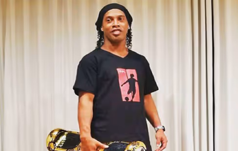 Ronaldinho Gaúcho arruinado: tem menos de seis euros no banco
