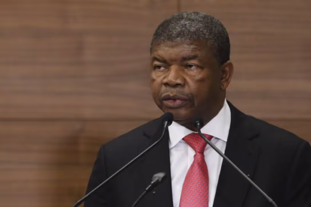 “Há fortunas angolanas espalhadas por locais nunca antes imaginados”, afirma João Lourenço