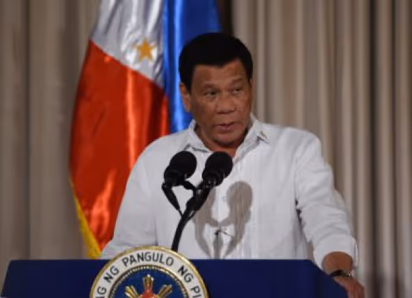 Duterte aconselha filipinos a evitarem igrejas católicas