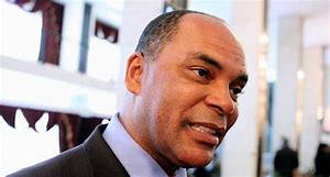 UNITA diz ter os nomes das figuras que possuem dinheiro ilícito no estrangeiro