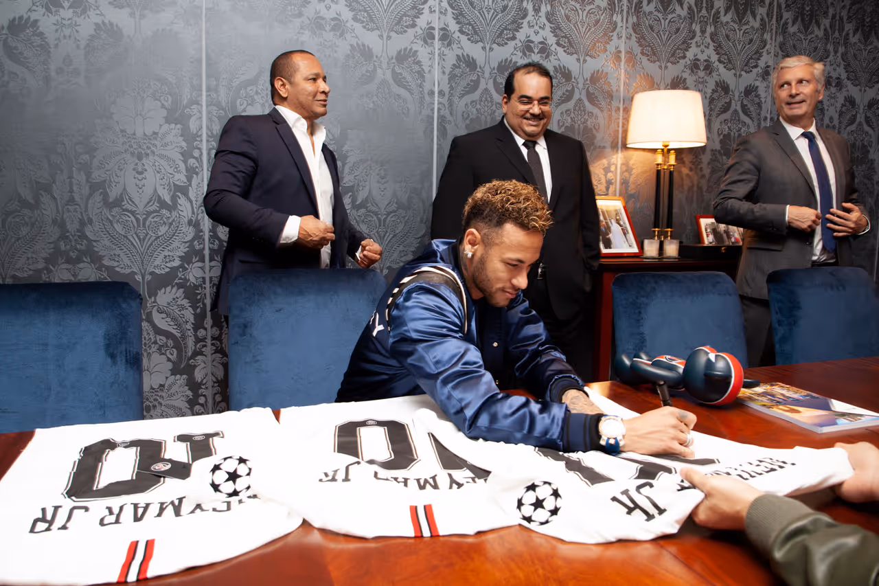 Neymar é o novo embaixador Global do grupo Qatar National Bank