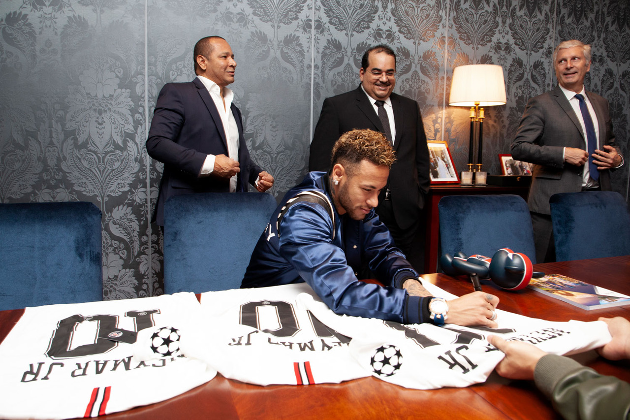 Neymar é o novo embaixador Global do grupo Qatar National Bank