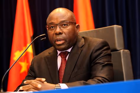 Antigo ministro do Ensino Superior de Angola encontrado morto em hotel de Maputo