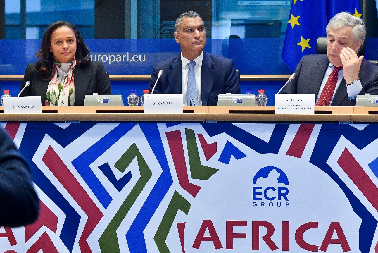 Isabel dos Santos defende o desenvolvimento tecnológico de África e afirma que o continente tem de se tornar digital