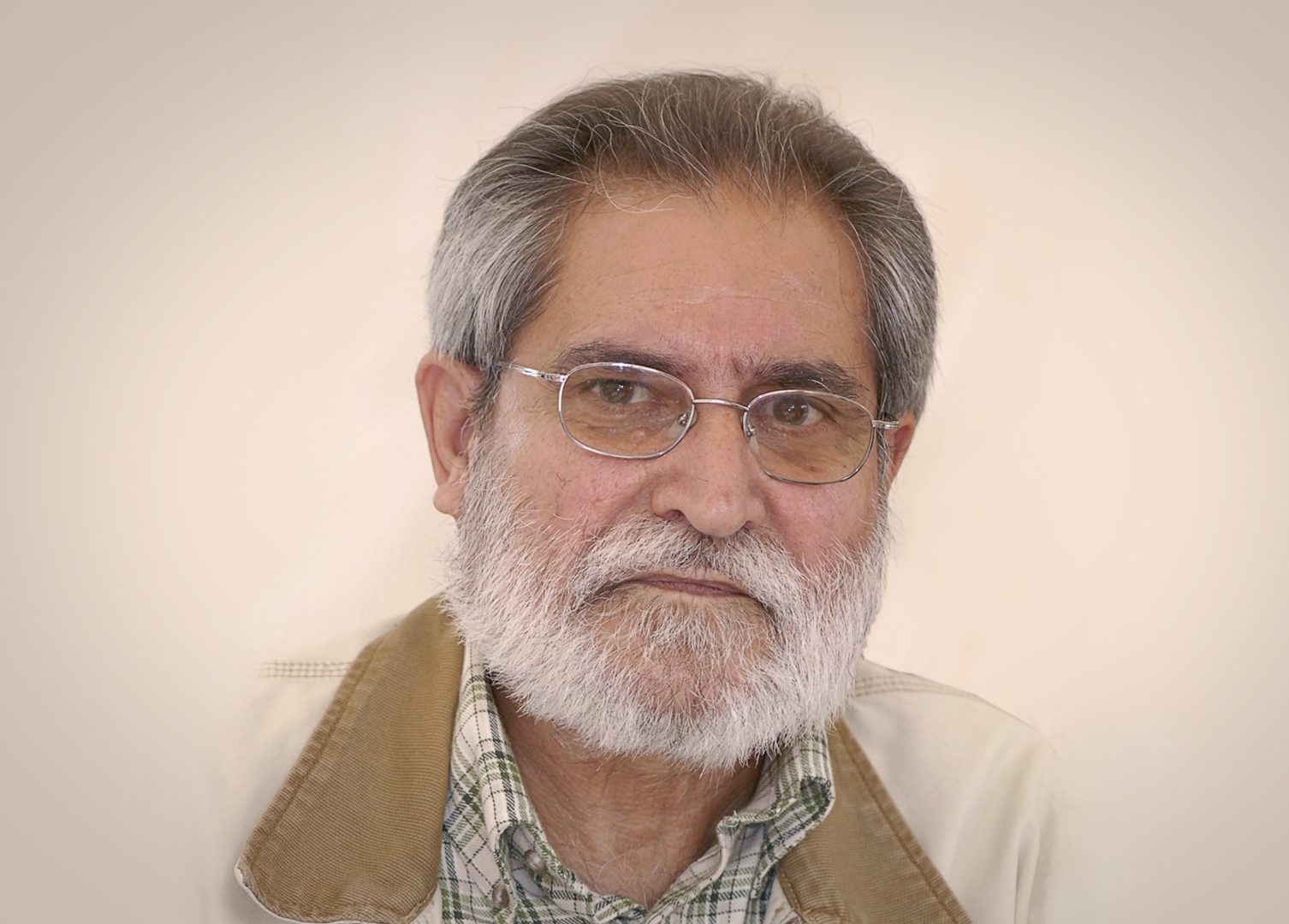 Pepetela mostra-se preocupado com o encerramento de livrarias