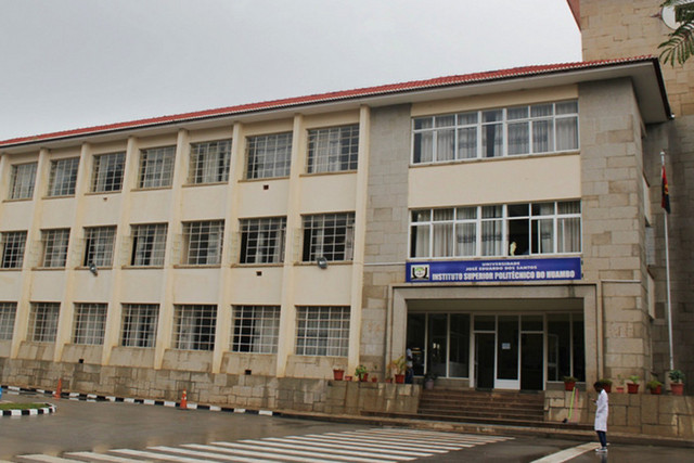 Huambo: Candidatos reprovam no exame de acesso ao Instituto Superior Politécnico mesmo com notas positivas