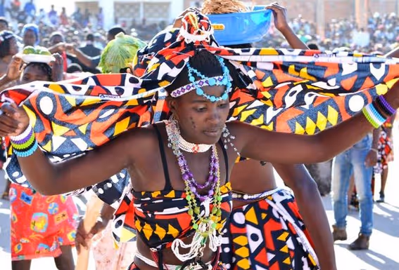 Huíla: Grupos carnavalescos desistem do desfile devido a dificuldades financeiras