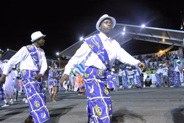 Líderes de grupos carnavalescos contestam resultados finais
