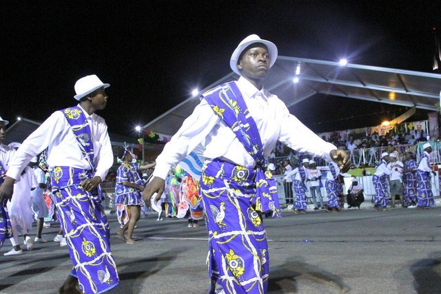 Líderes de grupos carnavalescos contestam resultados finais