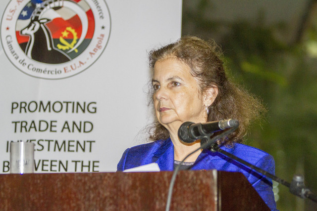 Nina Maria Fite efectua visita de trabalho ao sul de Angola