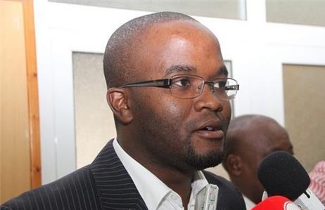 “Angola enfrenta a resistência das estruturas centrais”, considera Belarmino Jelembi