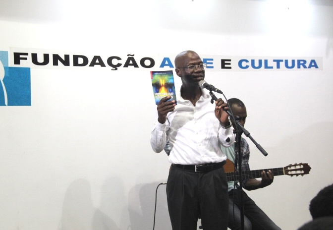“A relação entre a antiga e a nova geração de escritores é, nos nossos dias, homogénea”, afirmam especialistas