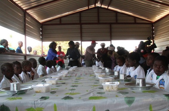 Número de beneficiários da merenda escolar será reduzido por falta de dinheiro