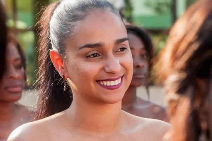 Jovem é assassinada supostamente pelo ex-namorado