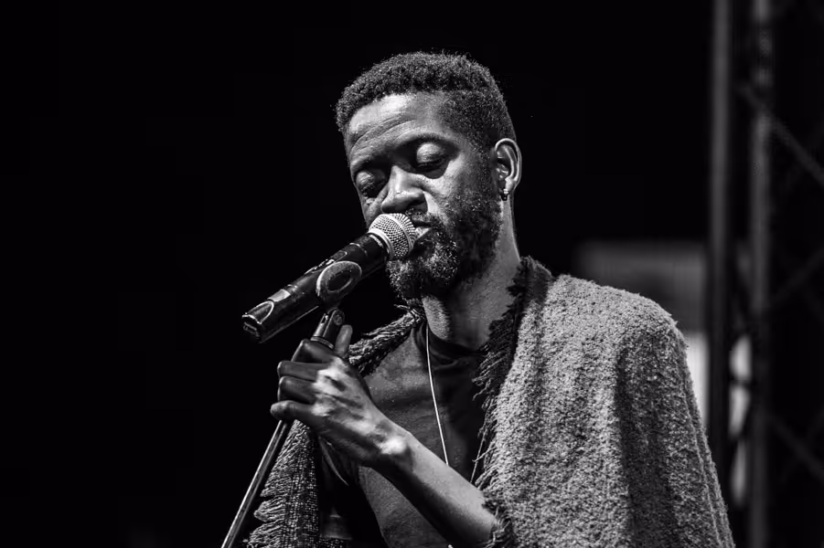 “Diversidade cultural aqui não existe”, observa A´mosi Just a Label 