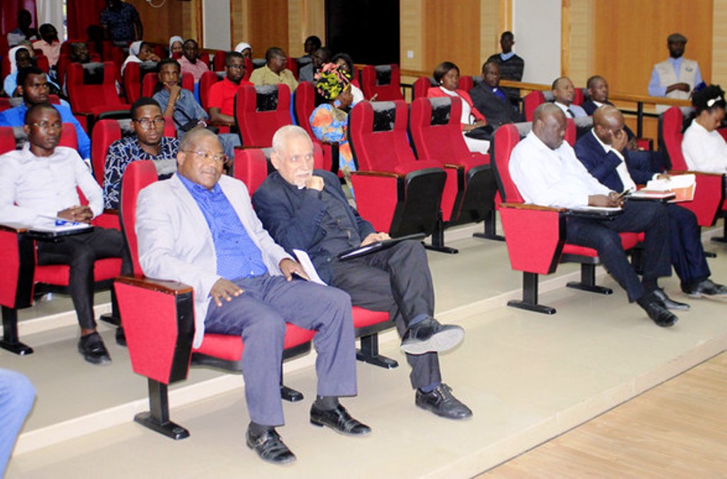 Professores do Moxico defendem escolha de especialidade na 10ª classe