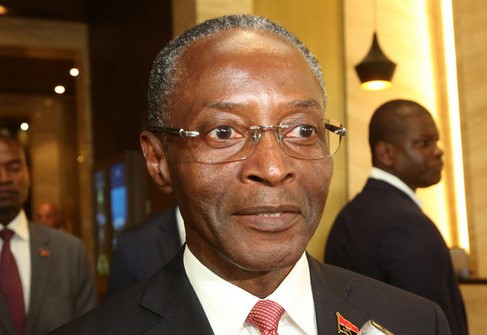 “O foco da escola tem que ser transferido do saber para o perceber”, observou Bornito de Sousa