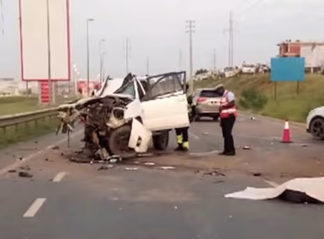 Acidente na via expressa causa uma morte e 26 feridos