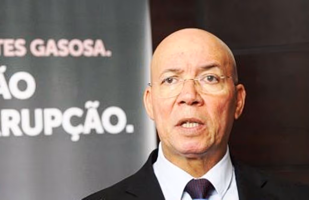 Ministro informa que Angola já recuperou mais de cinco mil milhões de dólares