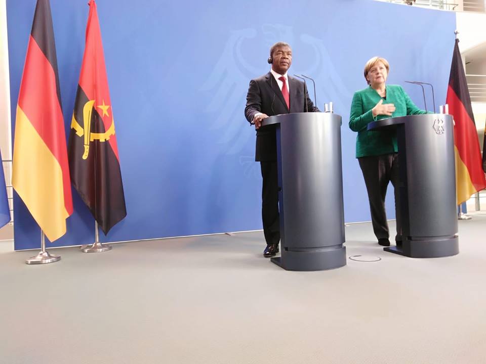 Angola negoceia linha de crédito de 1,5 mil milhões de dólares com banco alemão