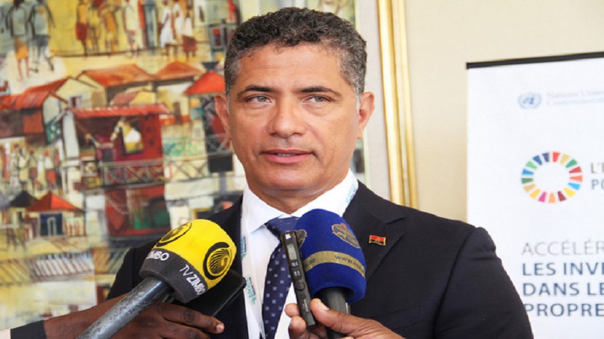 Governo anuncia instalação de 300 megawatts de energia solar no país