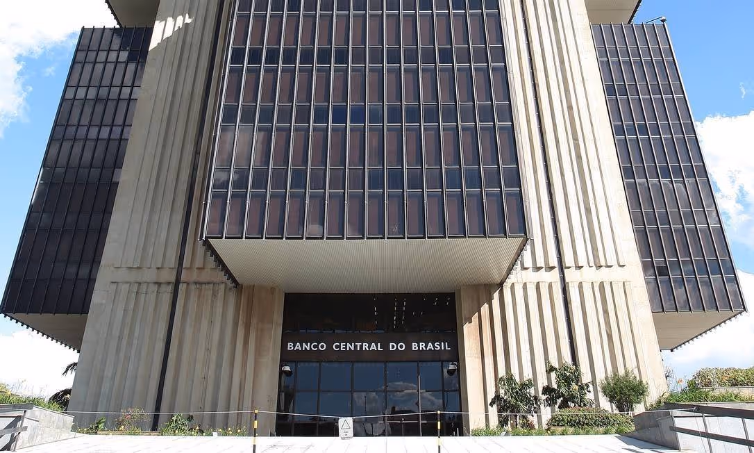 Bancos centrais desenvolvem acção conjunta para trazer liquidez em meio à crise do coronavírus 