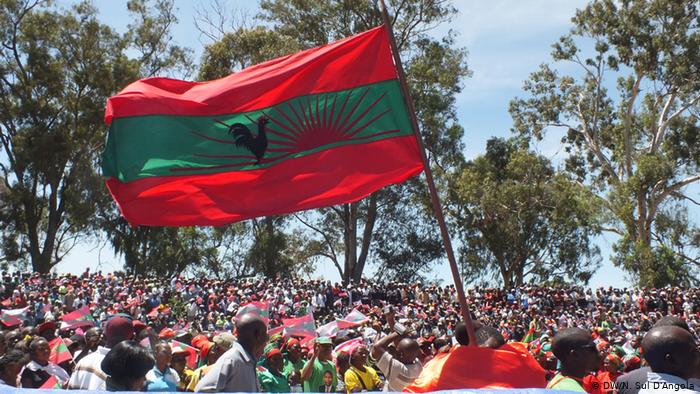 Pedido de ajuda financeira do Governo aos cidadãos deixa UNITA “indignada”