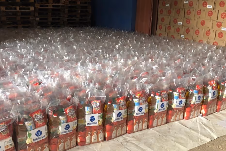 Angoalissar oferece 8.500 bens alimentares e equipamentos para profissionais de saúde
