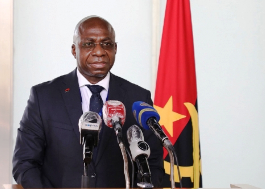 Executivo defende inserção de quadros angolanos nas organizações internacionais